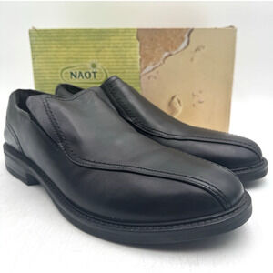 Naot Men's Black Leather Slip-On Sneakers